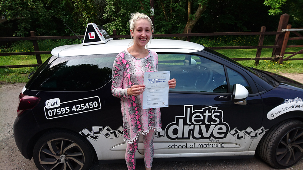 Latest Pass with Lets Drive Wales – Izzy Lee