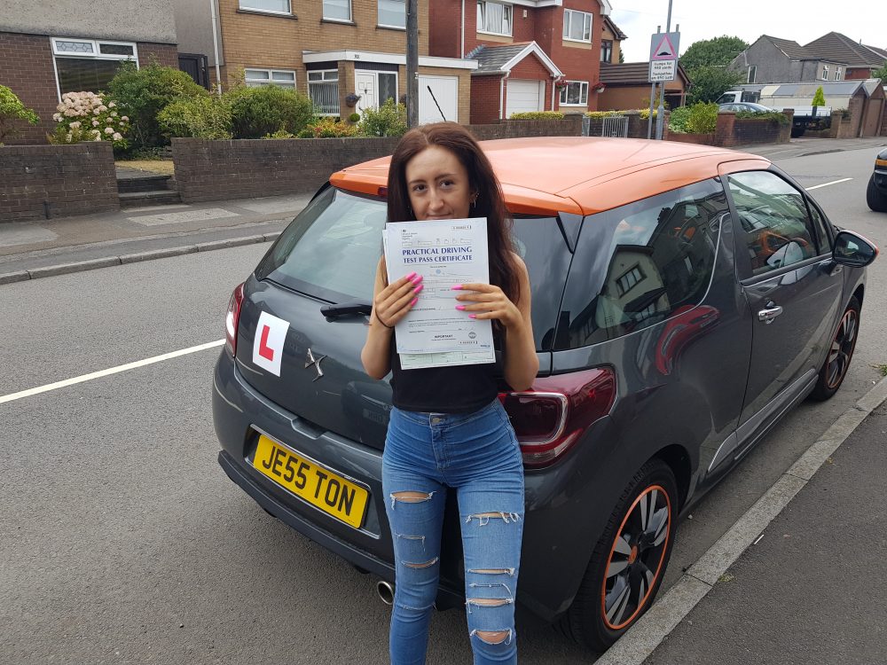 Latest Pass with Lets Drive Wales – Jess Tonner