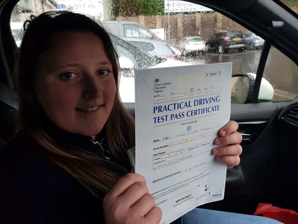 Latest Pass with Lets Drive Wales   –  Chloe Jones