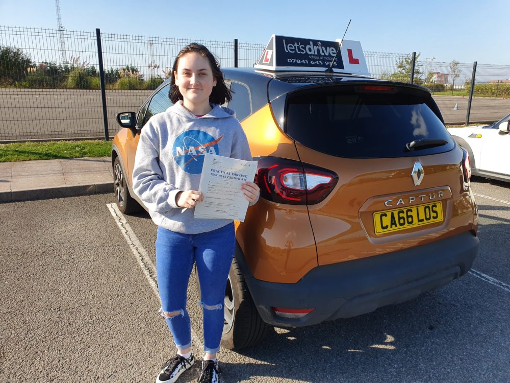 Latest Pass with Lets Drive Wales   –  Seren-Haf Thom